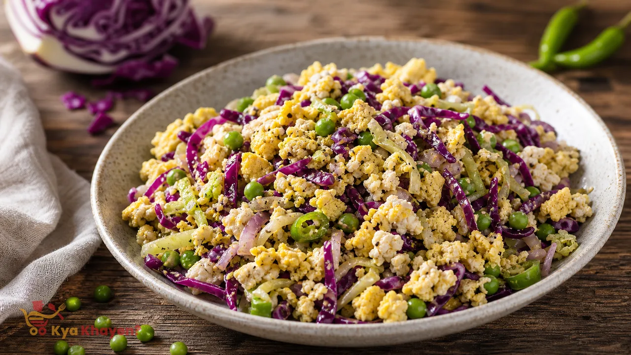 Crumbled Egg with Cabbage and Peas